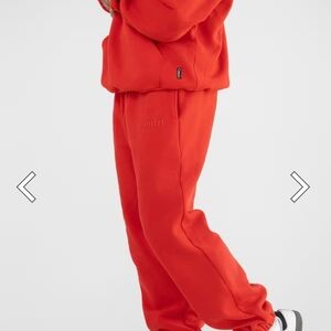 Comfrt Minimalist Sweatpants In Crimson L